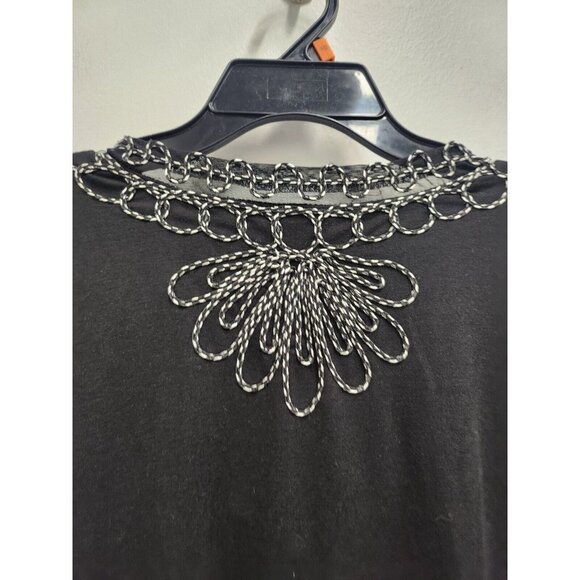 Catherines Womens Black Embroidered Tunic Top Size 1X Mesh Contrast Layered - Picture 10 of 11
